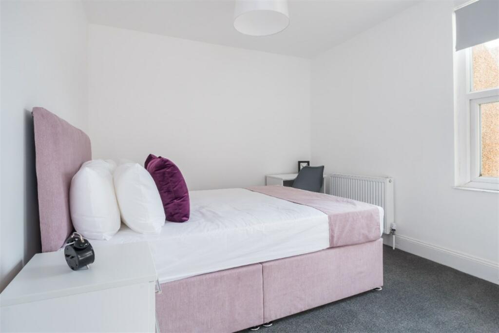 Additional property image - 4 bedroom Terraced House in Balmain Street, Bristol