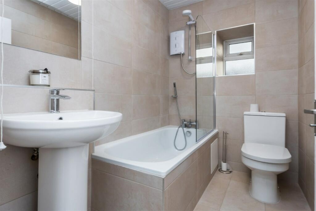 Additional property image - 3 bedroom Terraced House in Staple Hill Road, Fishponds