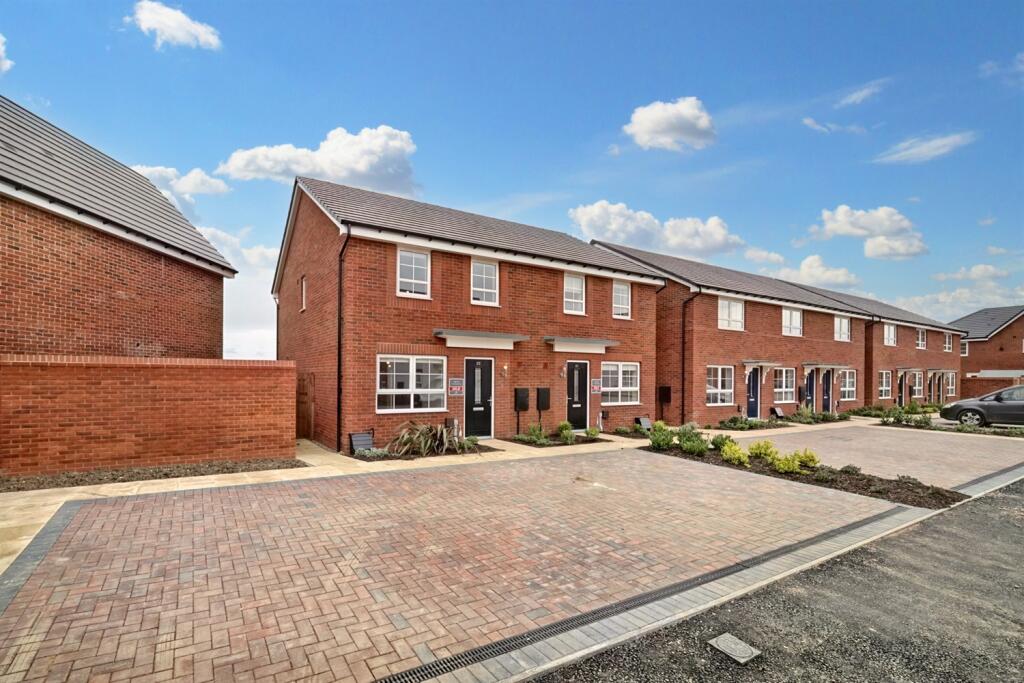 Main image of property: 3 bedroom Semi Detached House in Mindaro Way, Rugby