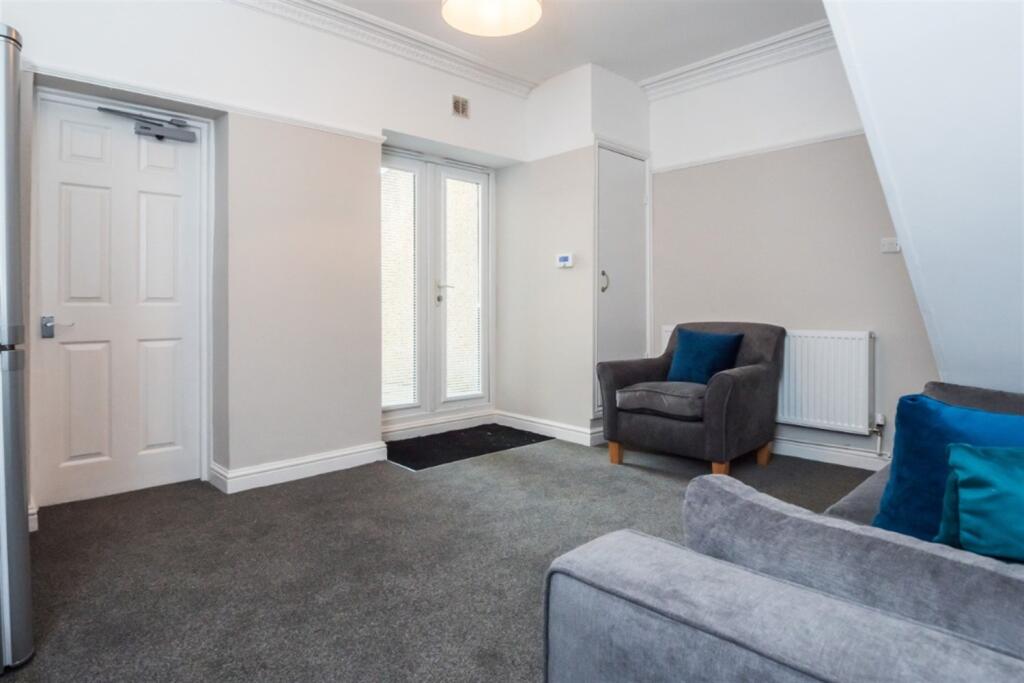 Main image of property: 3 bedroom Terraced House in Staple Hill Road, Fishponds
