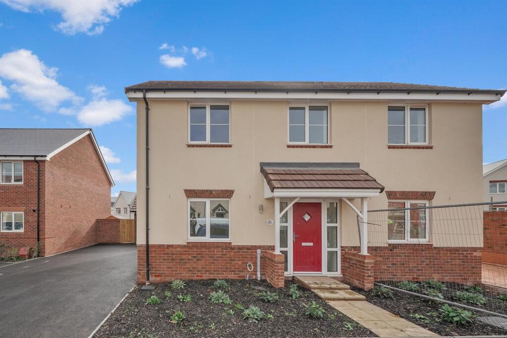 Main image of property: 4 bedroom Detached House