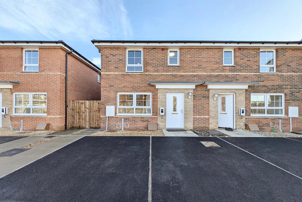 Main image of property: 3 bedroom Terraced House in Bluebell Close, Cramlington