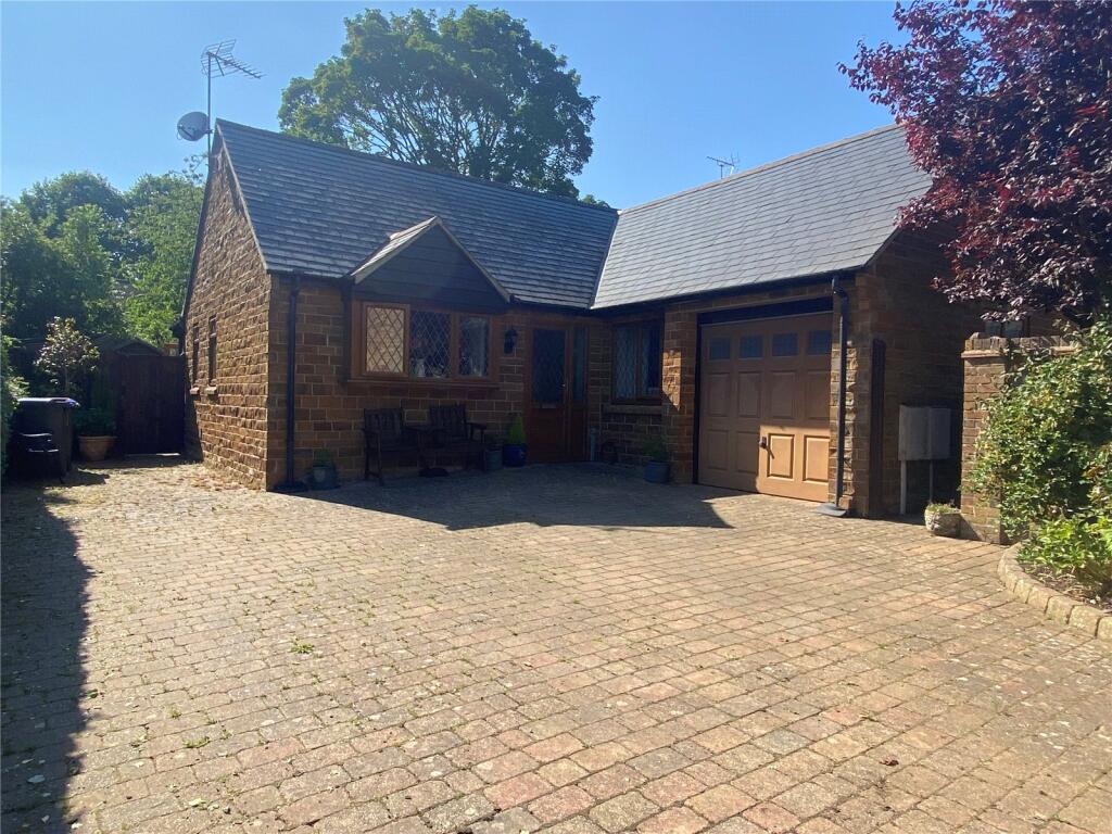 Main image of property: High Street, WOODFORD HALSE, Northamptonshire, NN11