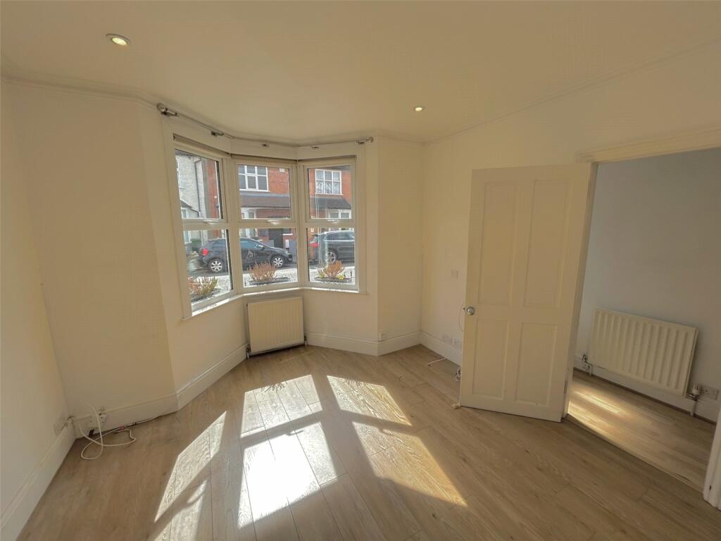 3 bedroom terraced house for rent in Morgan Road, Bromley, BR1