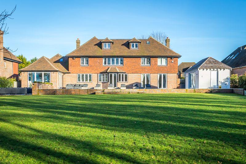 7 bedroom detached house for sale in Golf Side, South Cheam, SM2