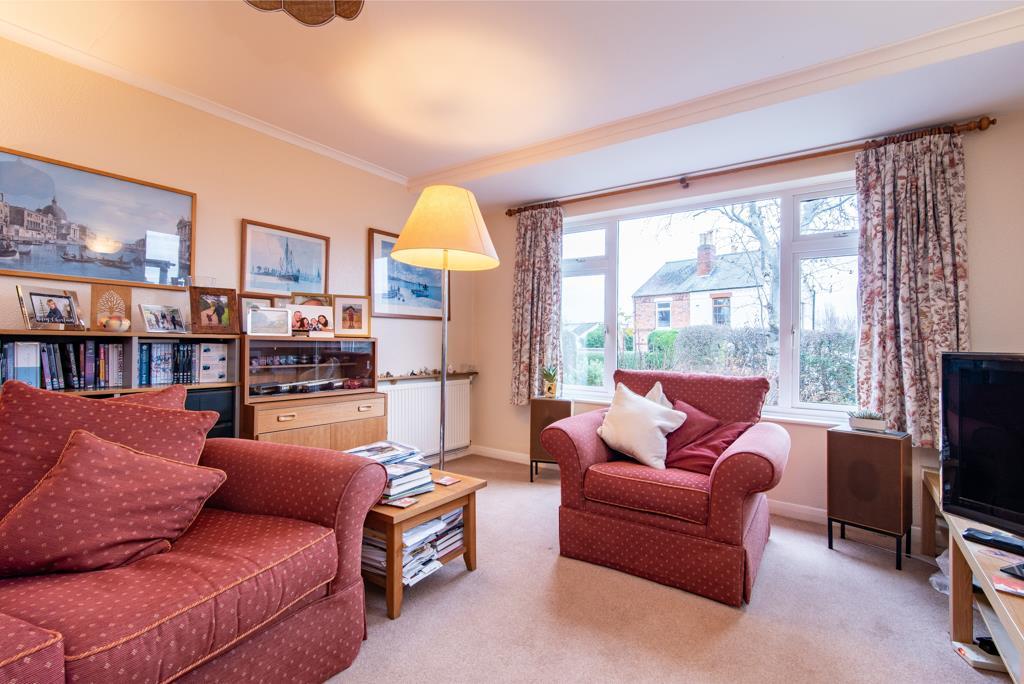 5 bedroom detached house for sale in Main Street, Burton Joyce