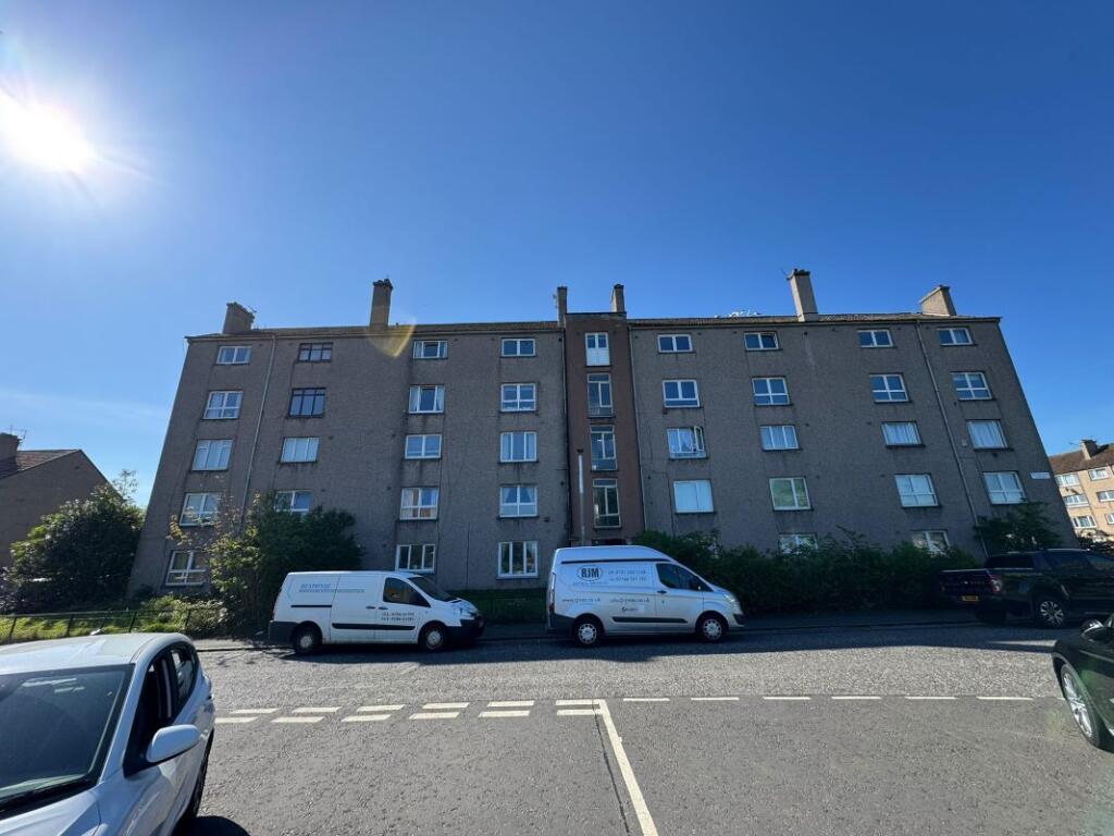 Main image of property: 2/15 Magdalene Avenue, Edinburgh, Midlothian, EH15 3BP