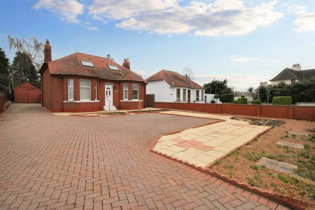 Main image of property: Fairways, North Links, Leven, Fife, KY8 4SP