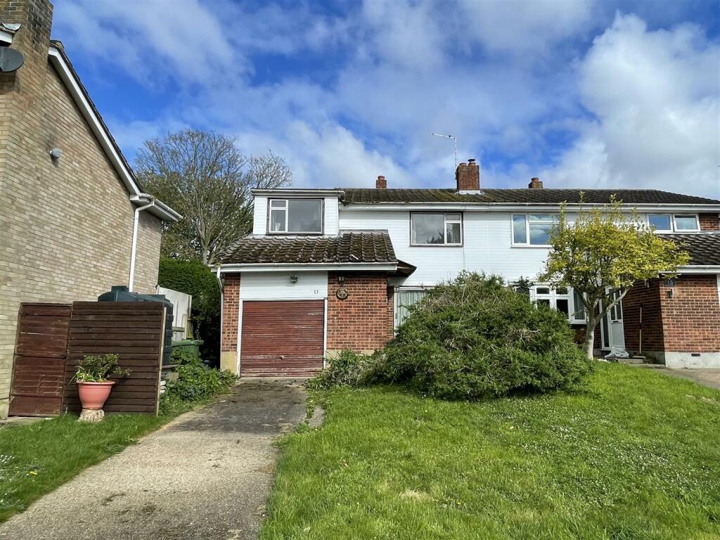 4 bedroom house for sale in Harvey Road, Great Totham, CM9