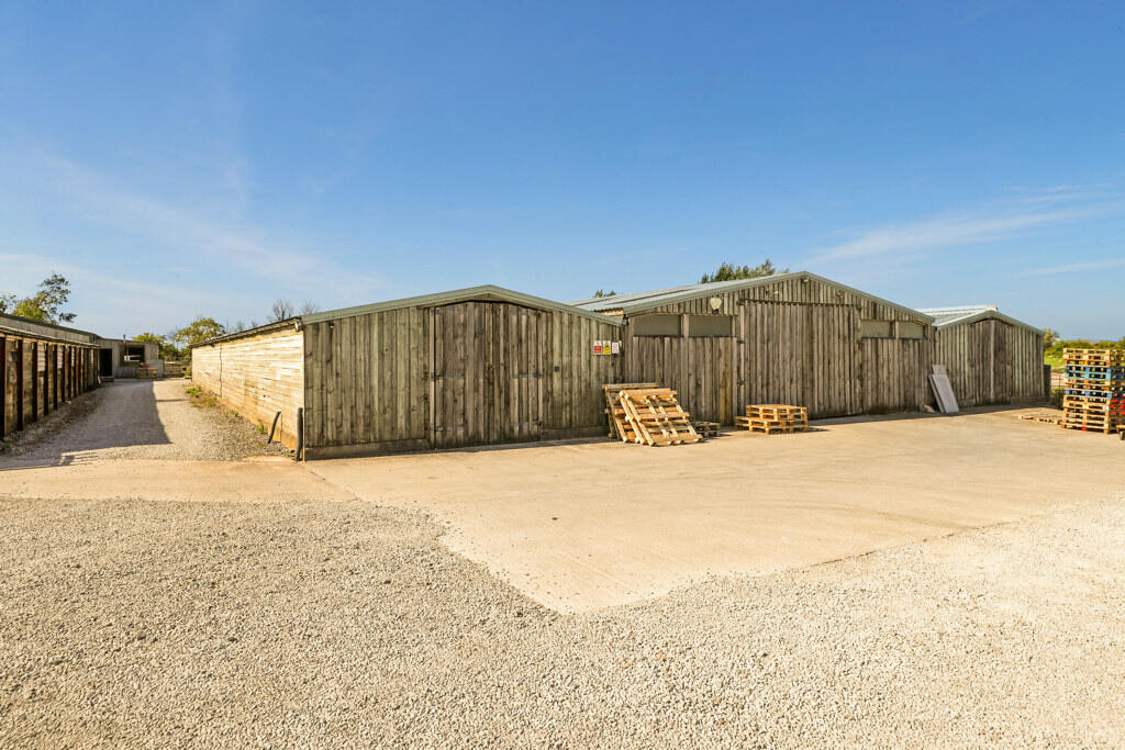 Additional property image - Swallows Barn, Sluice Farm, Wick St. Lawrence, Weston-Super-Mare, Somerset, BS22