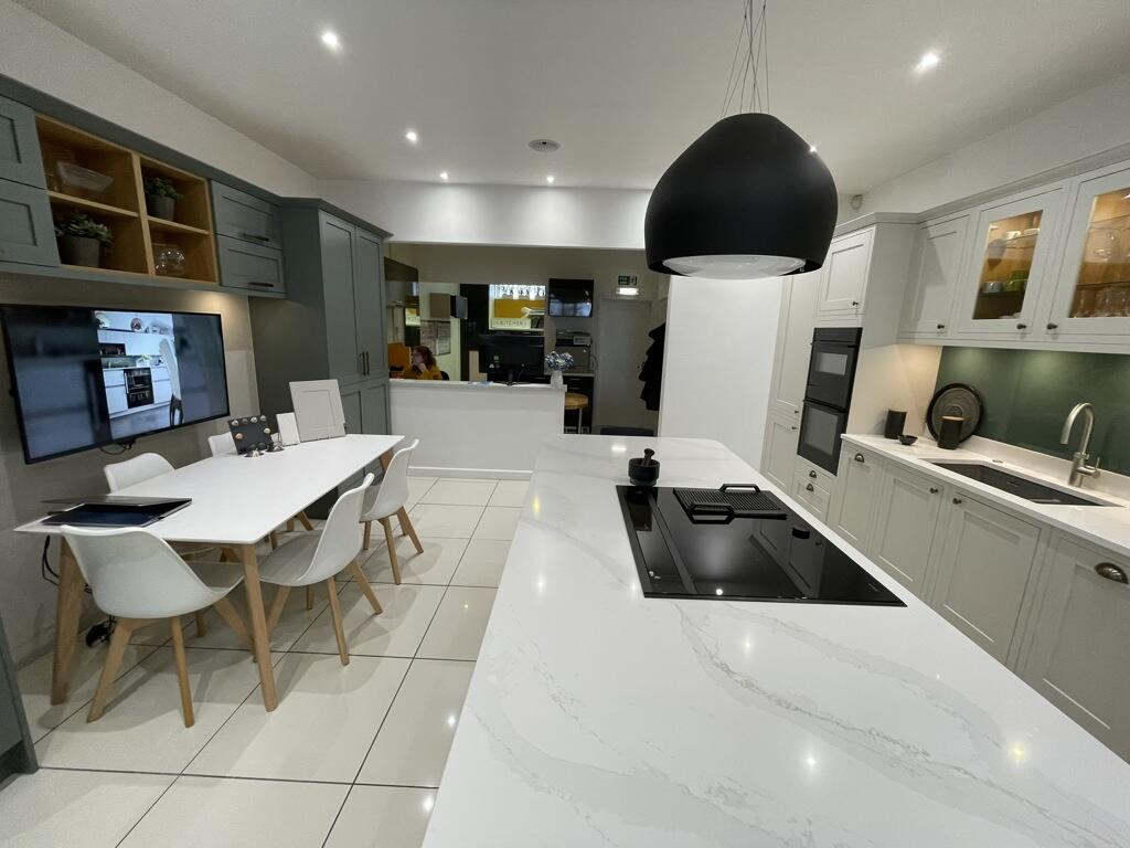 Additional property image - 102 Whiteladies Road, Clifton, Bristol, City of Bristol, BS8