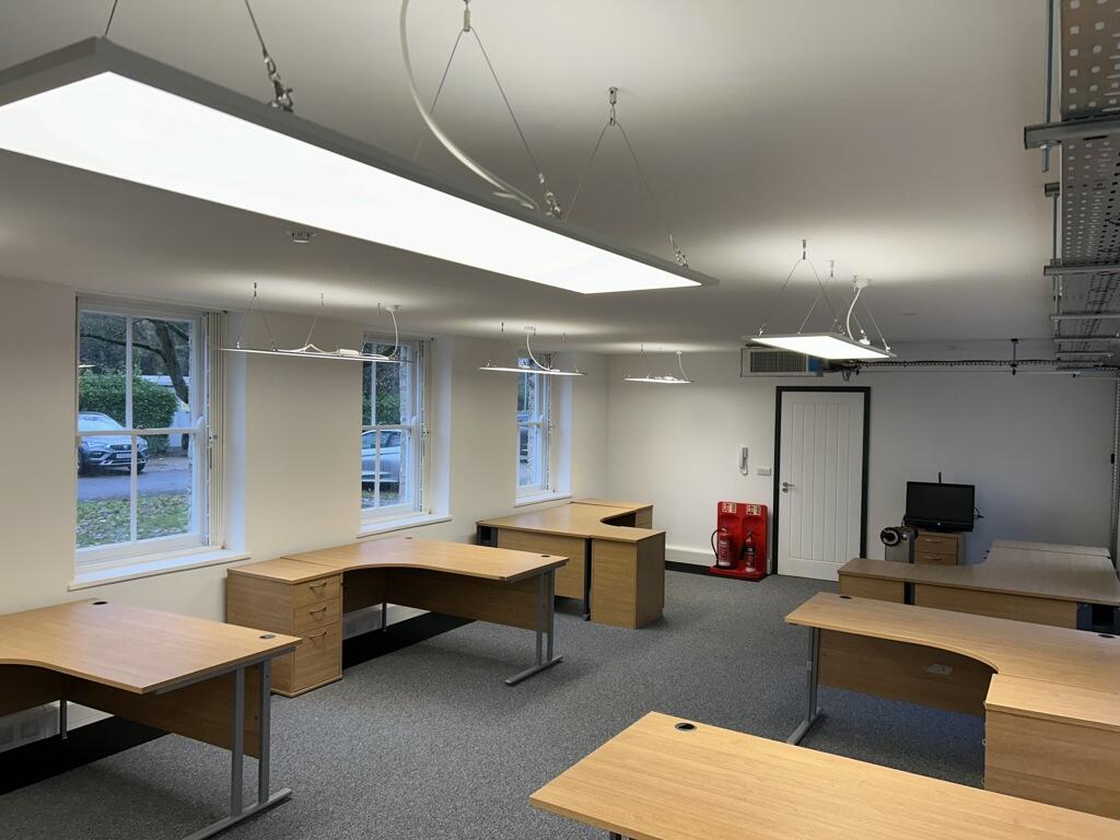 Additional property image - 8 Farleigh Court, Old Weston Road, Flax Bourton, Bristol, Somerset, BS48