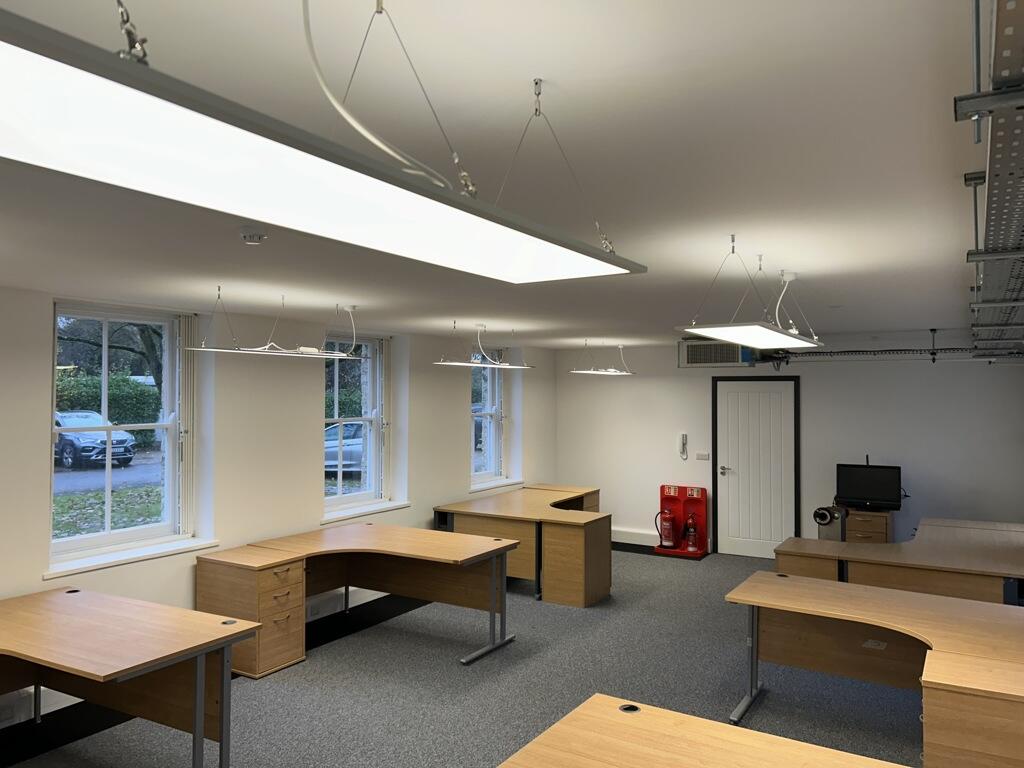 Additional property image - 8 Farleigh Court, Old Weston Road, Flax Bourton, Bristol, Somerset, BS48