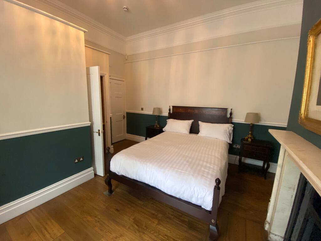 Additional property image - 3, Berkeley Square, Clifton , Bristol, City of Bristol, BS8