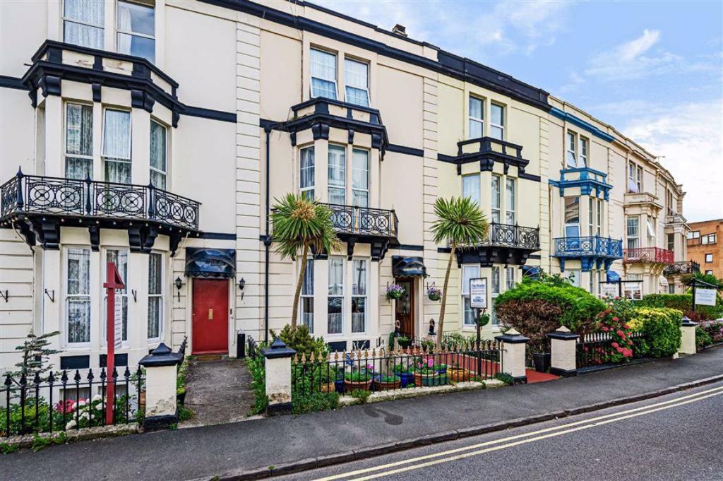 6 bedroom guest house for sale in The Rosita Hotel, 30, Upper Church