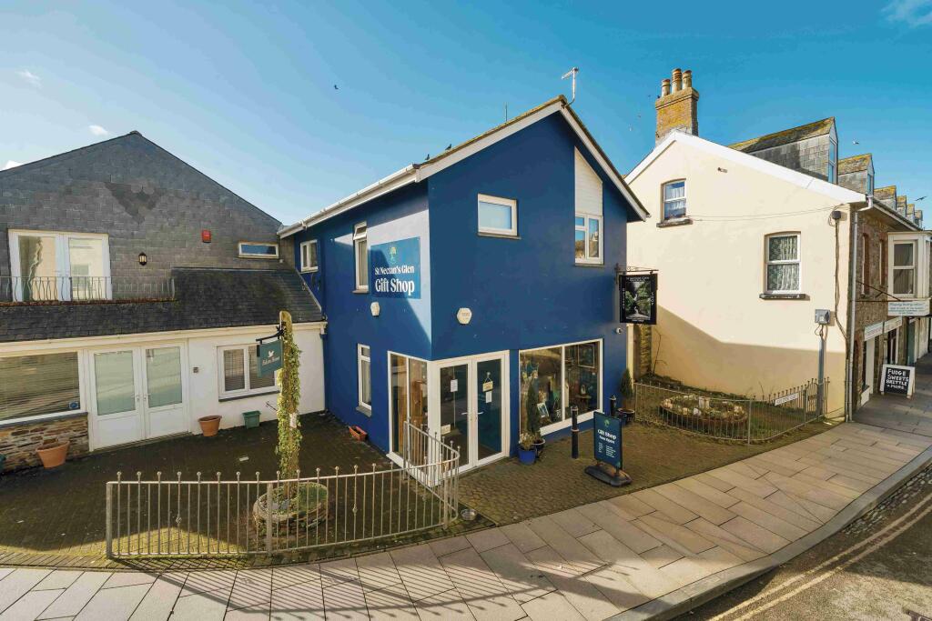 Main image of property: 14 Fore Street, Tintagel
