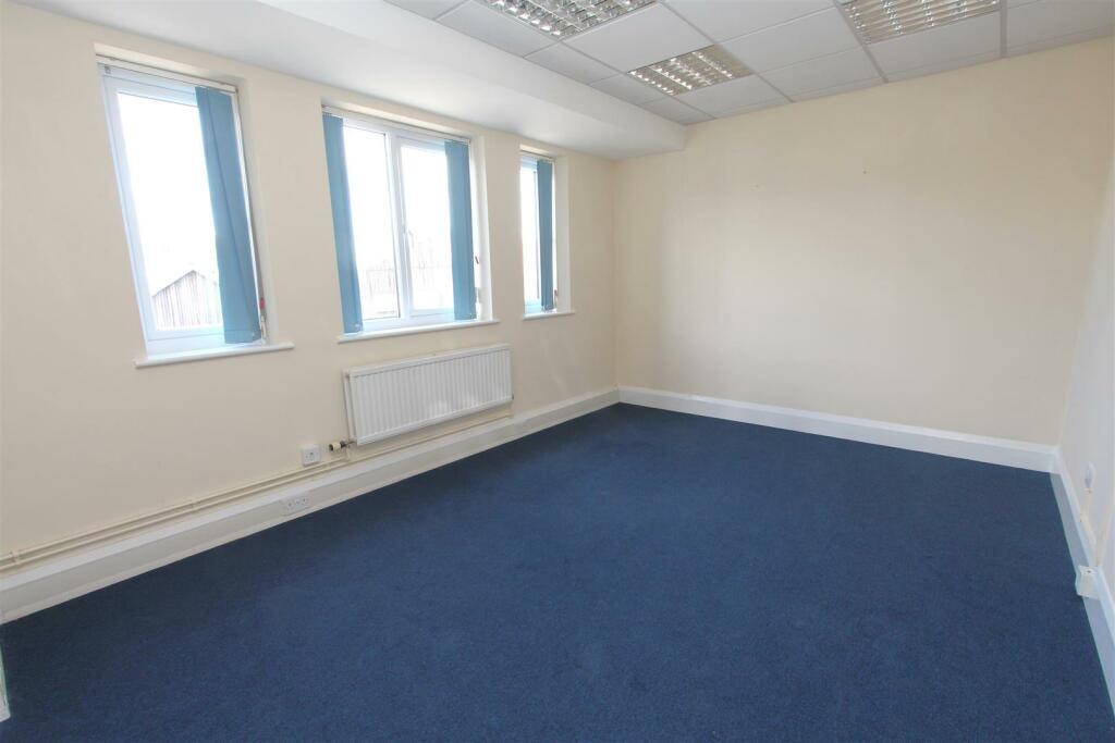 Additional property image - Soundwell Road, Bristol