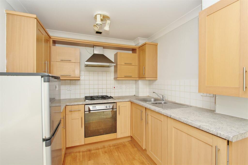 Additional property image - 8 Albany Court, Albany Road, Bath