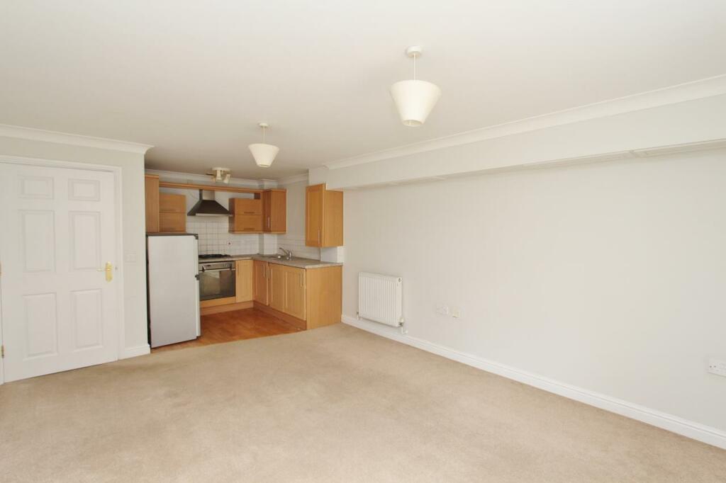 Additional property image - 8 Albany Court, Albany Road, Bath
