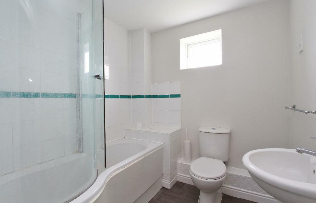 Additional property image - 8 Albany Court, Albany Road, Bath