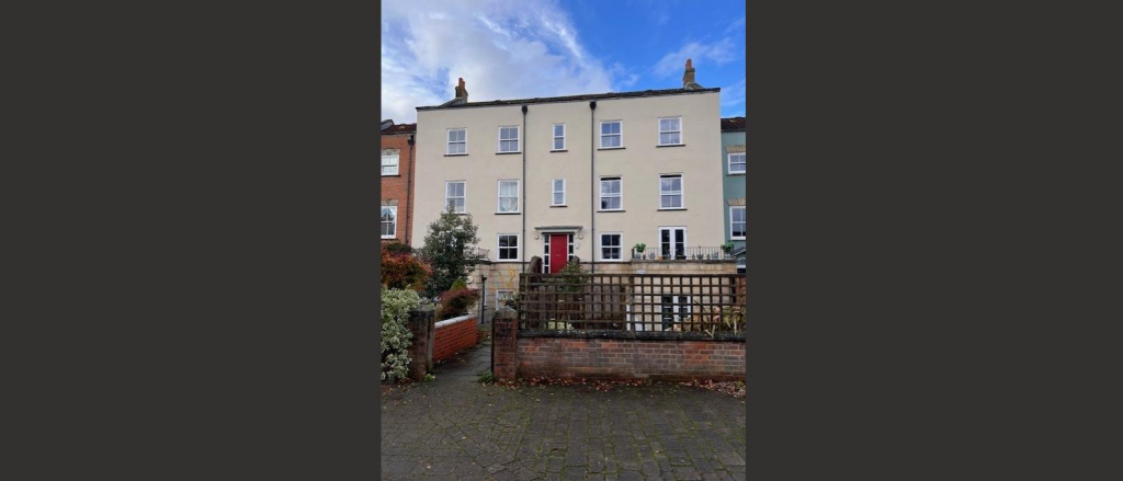 Main image of property: Flat 3, 45 Kingsdown Parade, Bristol