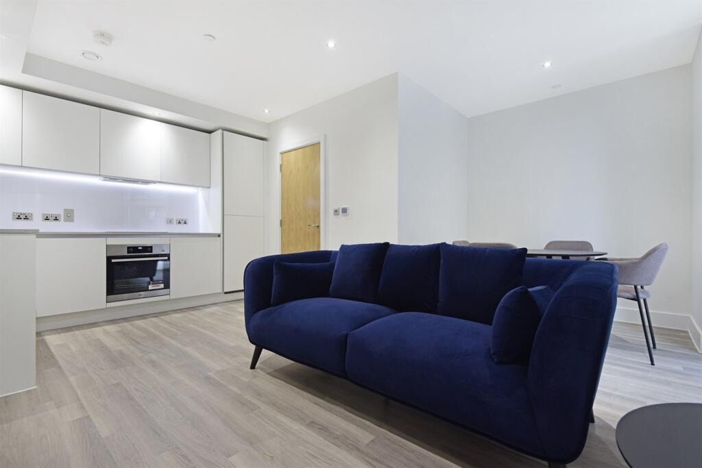 Main image of property: Thames Road, London E16