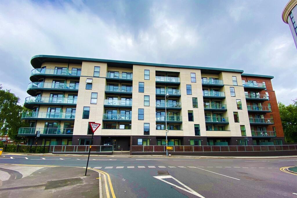 Main image of property: 102 St Vincent Street, B16