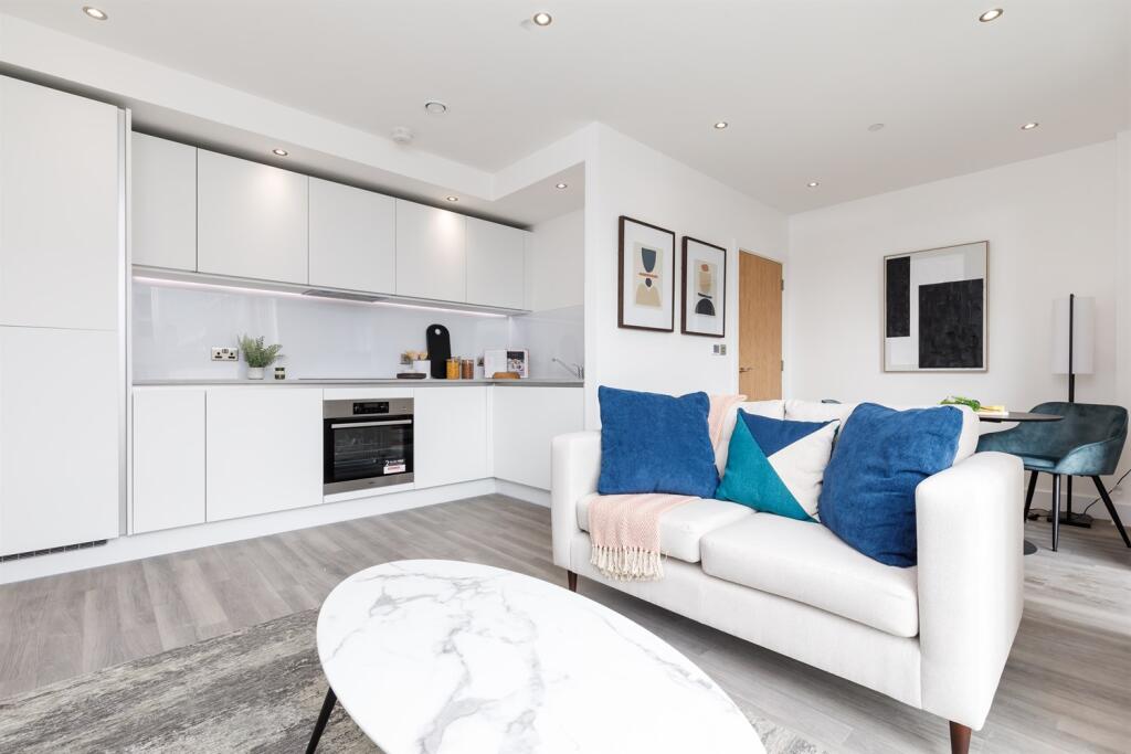 Main image of property: Thames Road, E16