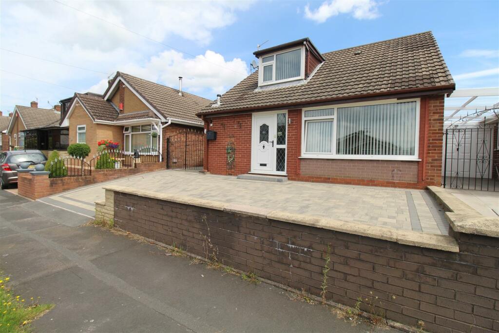 3 bedroom detached bungalow for sale in Caton Crescent, Milton, ST6