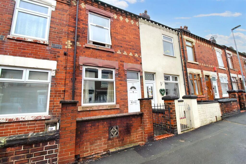 2 bedroom terraced house for sale in Chorlton Road, Birches Head, ST1