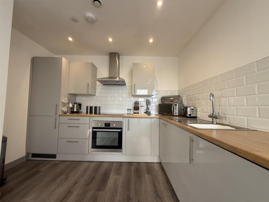 Main image of property: George House, Hull City Centre
