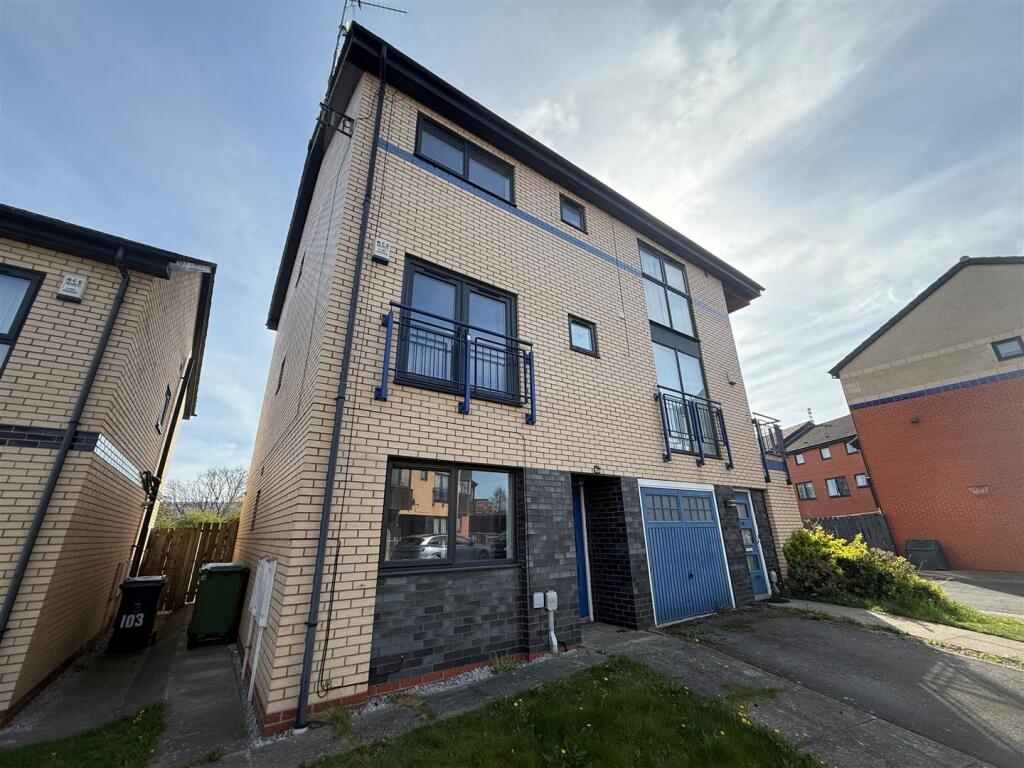 Main image of property: Needlers Way, Hull
