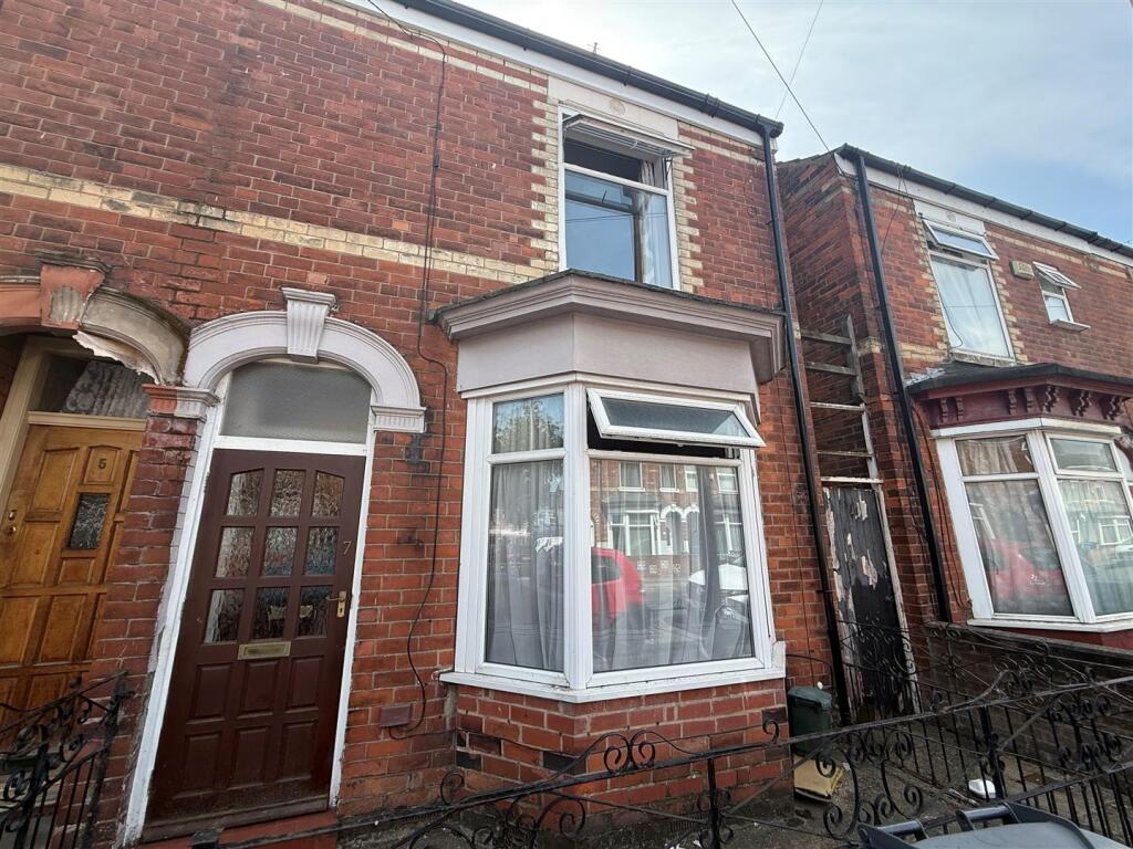 Main image of property: Sidmouth Street, Hull