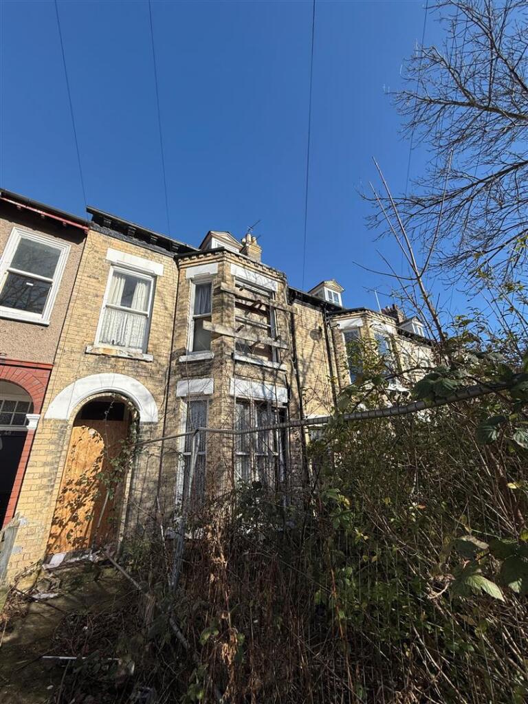 Main image of property: Victoria Avenue, Princes Avenue, Hull