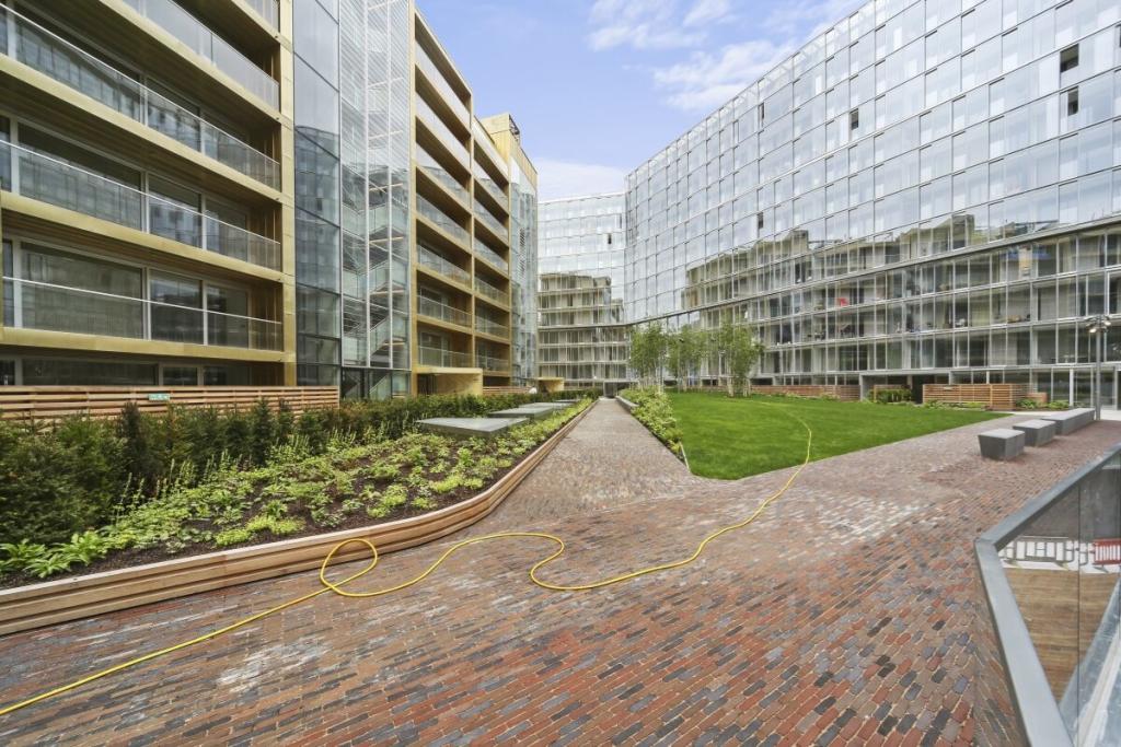 Studio apartment for sale in Battersea Powerstation, London SW11