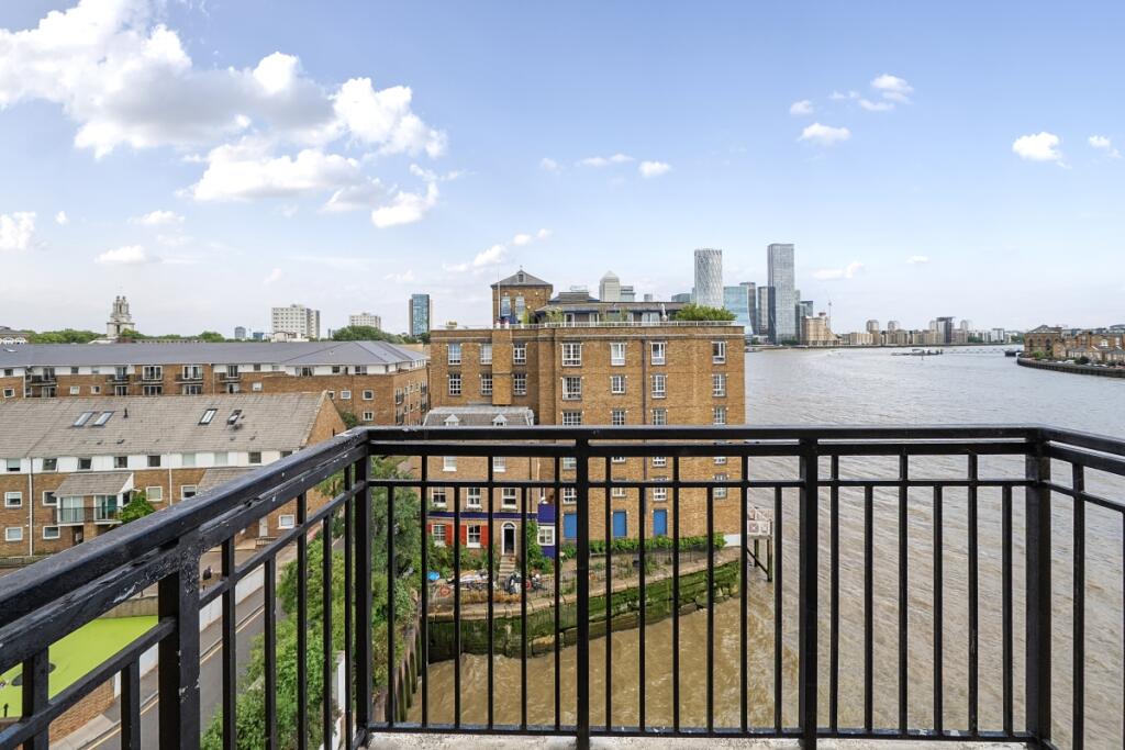 Main image of property: Narrow Street London E14