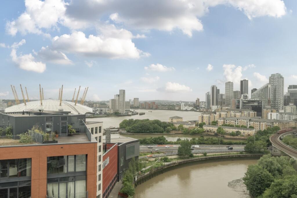 Main image of property: Hope Street London E14