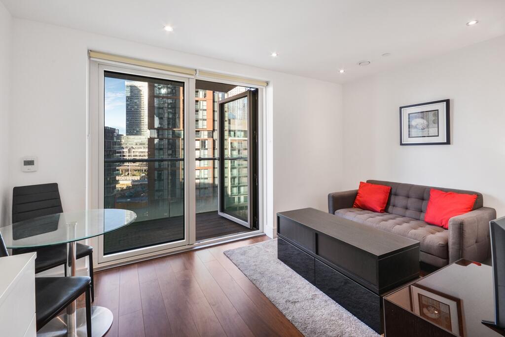 Main image of property: Talisman Tower, Lincoln Plaza E14
