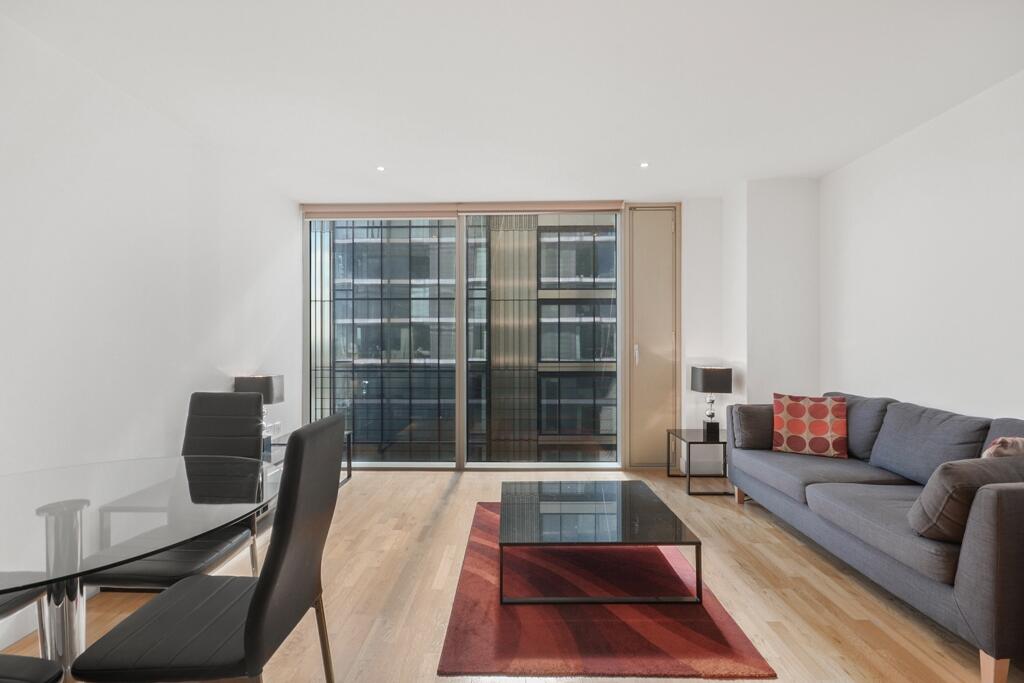 Main image of property: Landmark West Tower, Marsh Wall E14