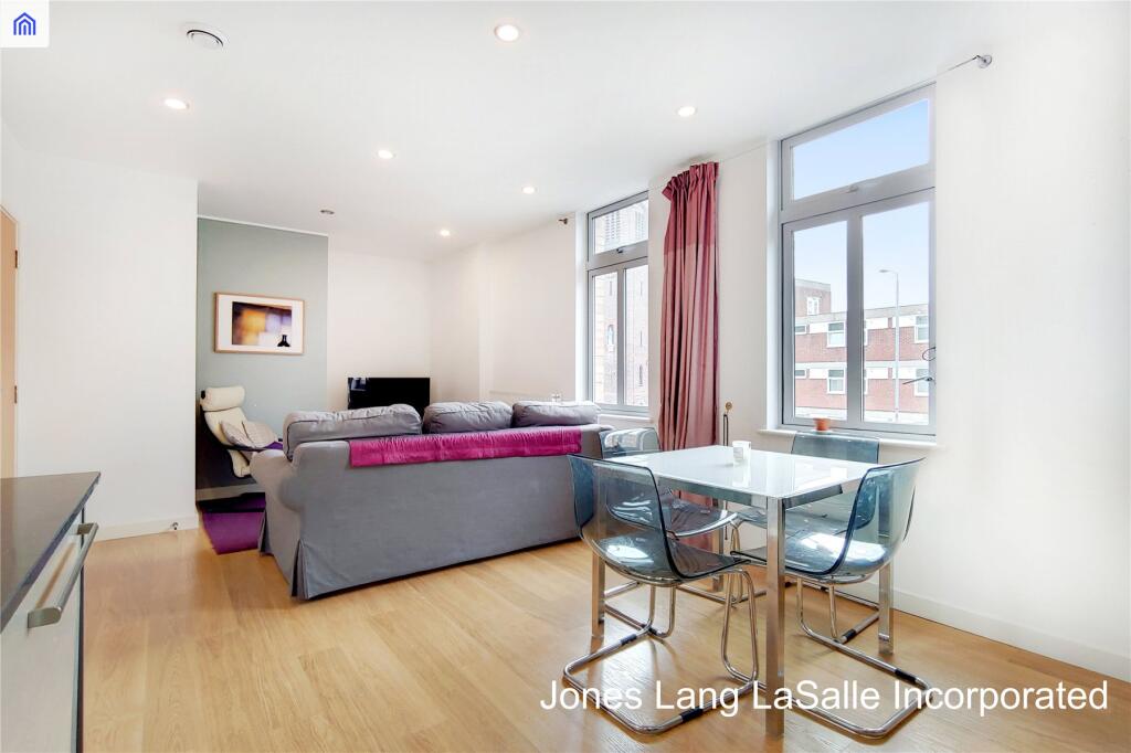 Main image of property: Salton Square London E14