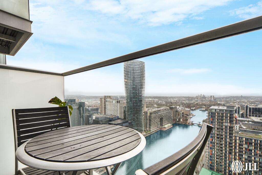 Main image of property: Pan Peninsula Square London E14