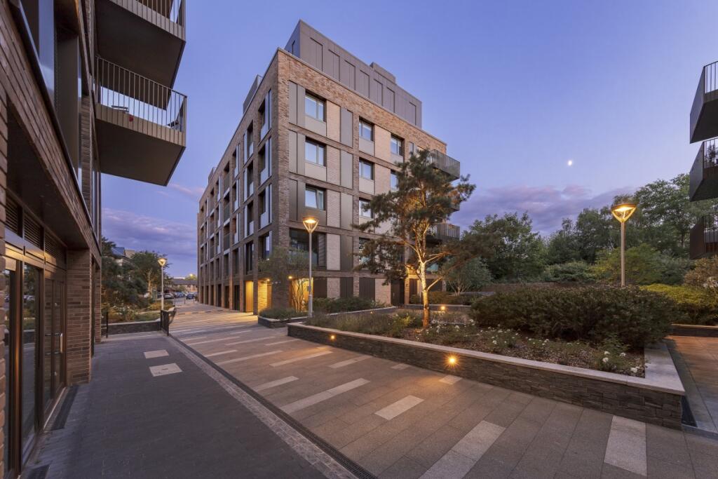 Main image of property: Moulding Lane London SE14