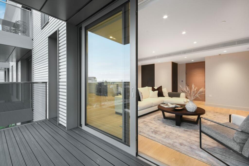 4 bedroom apartment for sale in Canalside Walk London W2