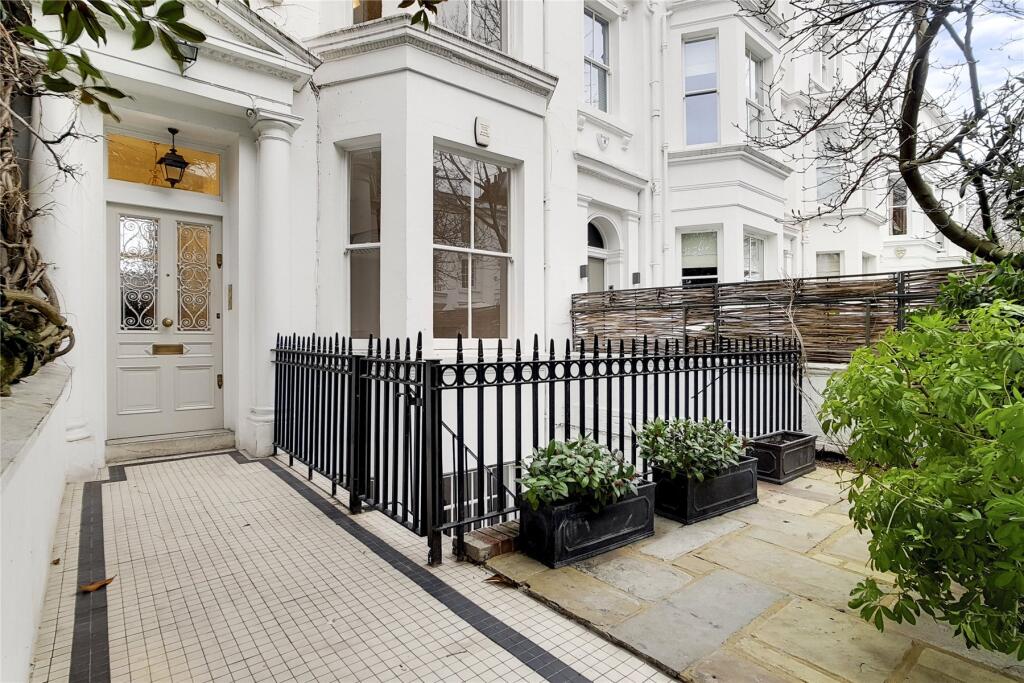 Main image of property: Vicarage Gardens, Kensington, W8