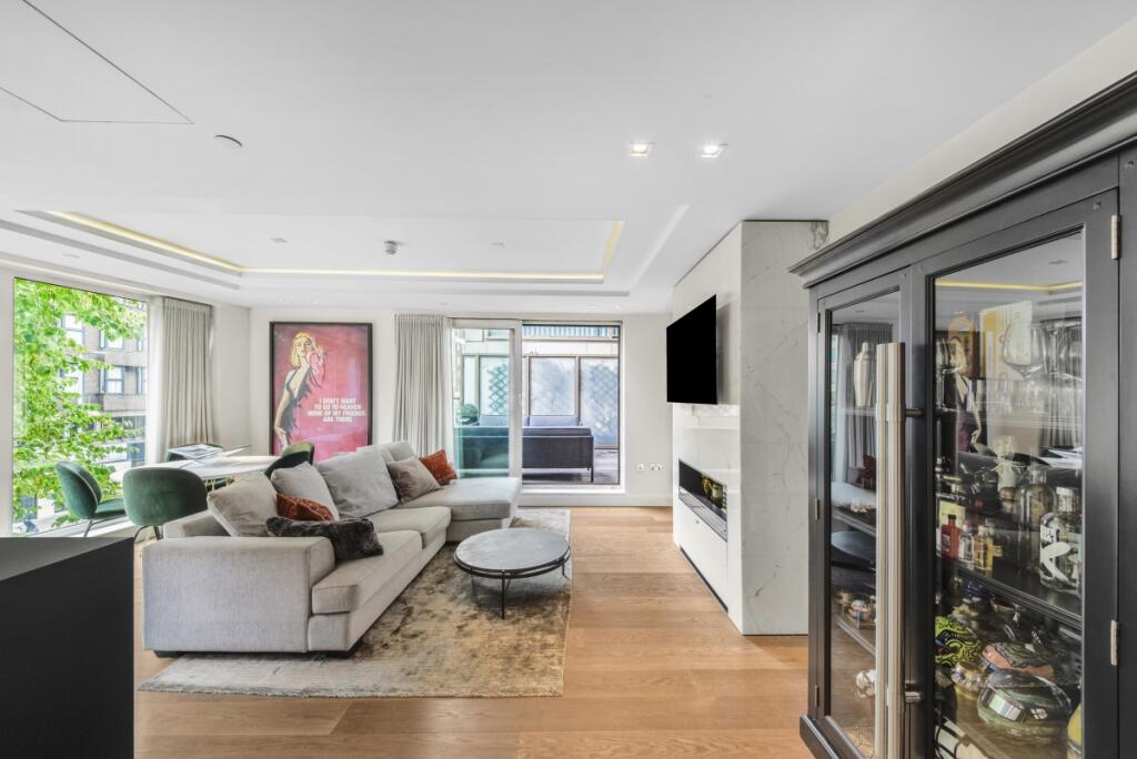 Main image of property: 385 Kensington High Street Kensington W14