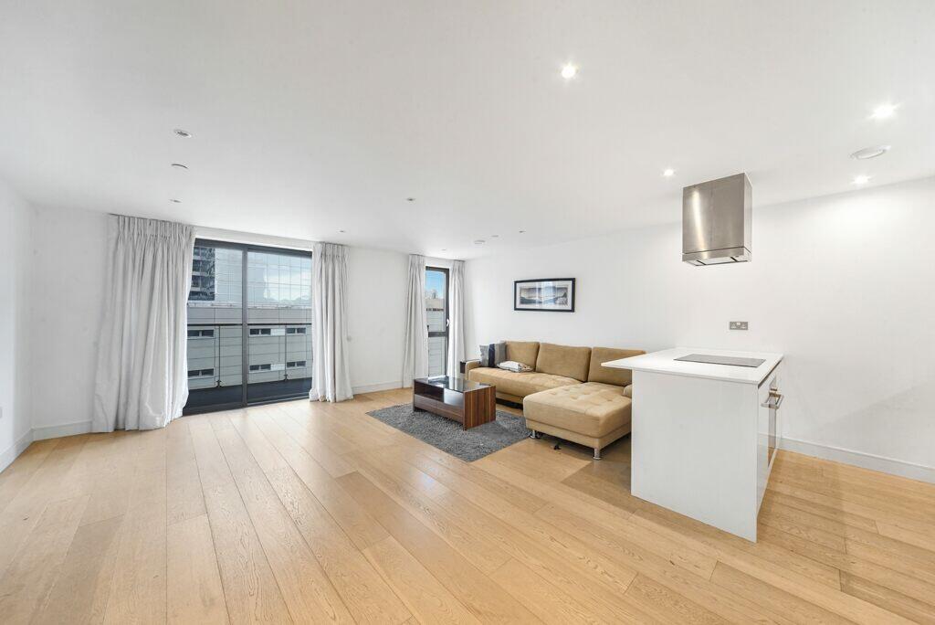 2 bedroom apartment for rent in Kensington Apartments, E1