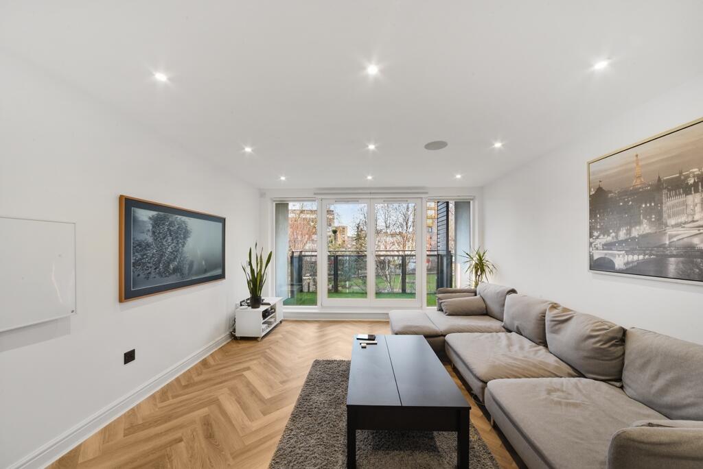 Main image of property: Naylor Building, E1