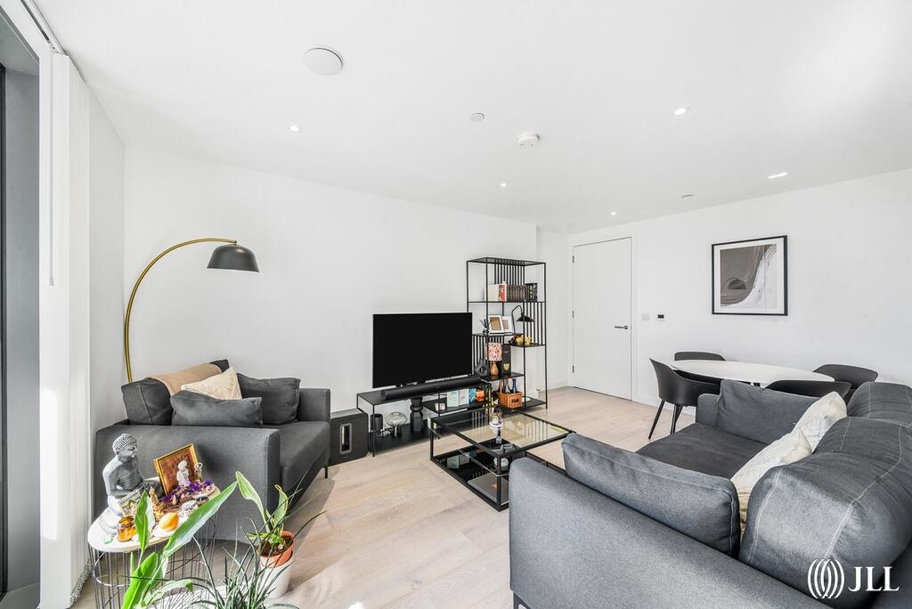 Main image of property: City North Place London N4