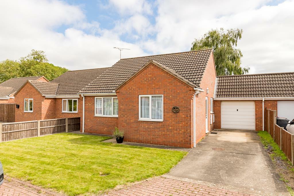 2 bedroom detached bungalow for sale in The Millfield, Hibaldstow