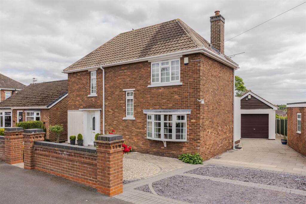 Main image of property: Endcliffe Avenue, Scunthorpe